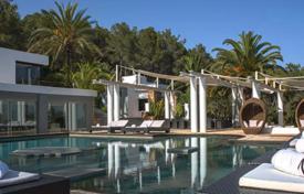 Villa – Ibiza, Islas Baleares, España. 27 500 €  por semana