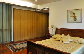 4 dormitorio chalet en Watthana, Tailandia. $5 100  por semana