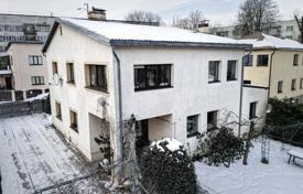 7 dormitorio casa de pueblo 246 m² en Vidzeme Suburb, Letonia. 315 000 €