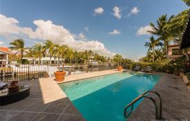 Villa – Coral Gables, Florida, Estados Unidos. 2 080 000 €
