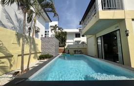 4 dormitorio villa 350 m² en Pattaya, Tailandia. $170 000