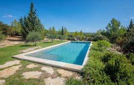 5 dormitorio chalet en Cabrières-d'Avignon, Francia. Price on request