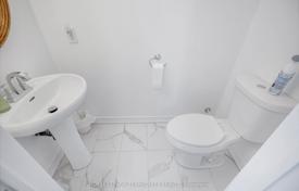 4 dormitorio casa de pueblo en York, Canadá. C$1 282 000