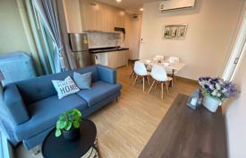 2-dormitorio apartamentos en condominio en Phra Khanong, Tailandia. $108 000