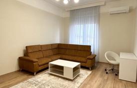 4 dormitorio adosado 140 m² en Debrecen, Hungría. 2 800 €  por semana