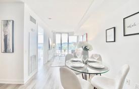 5 dormitorio piso en North York, Canadá. C$731 000