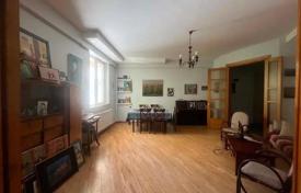 3 dormitorio piso 100 m² en Vieja Tiflis, Georgia. $290 000