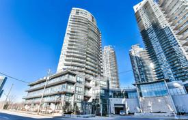 2 dormitorio piso en Lake Shore Boulevard West, Canadá. C$731 000