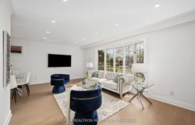 10 dormitorio casa de pueblo en Scarborough, Canadá. C$1 557 000