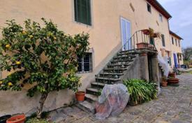 7 dormitorio villa 500 m² en Capannori, Italia. 730 000 €