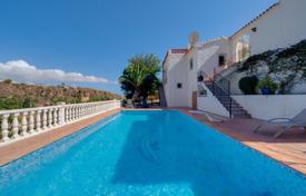 6 dormitorio villa 256 m² en Calp, España. 526 000 €