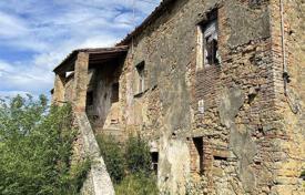 Villa 16000 m² en Volterra, Italia. 800 000 €