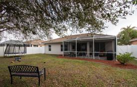 3 dormitorio casa de pueblo 170 m² en Naples (USA), Estados Unidos. $460 000