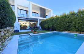 6 dormitorio adosado 375 m² en San Roque, España. 735 000 €