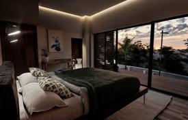 6 dormitorio adosado 227 m² en Estepona, España. 615 000 €
