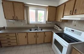 11 dormitorio adosado en Etobicoke, Canadá. C$1 466 000