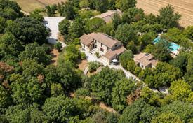 13 dormitorio villa 460 m² en Massa Marittima, Italia. 2 500 000 €