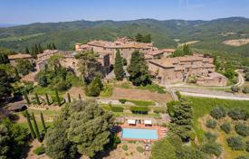 20 dormitorio villa en Bucine, Italia. 2 800 000 €