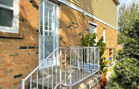 10 dormitorio casa de pueblo en Scarborough, Canadá. C$1 737 000