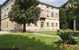 Villa – Lucca, Toscana, Italia. 3 300 000 €