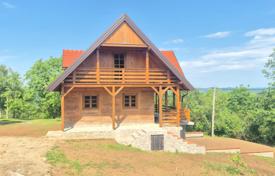 10 dormitorio casa de pueblo 240 m² en Karlovac County, Croacia. 749 000 €