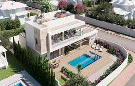 Situado a poca distancia andando de tiendas y restaurantes en Rojales. Villa con piscina privada (4*8 m²) y jardín en parcela privada 529 m².. 929 000 €