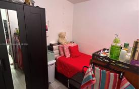 2 dormitorio casa de pueblo 155 m² en Miami, Estados Unidos. $550 000