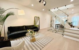 9 dormitorio adosado en Old Toronto, Canadá. C$1 526 000