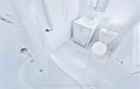 7 dormitorio casa de pueblo en Scarborough, Canadá. C$1 207 000