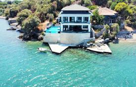 Villa – Fethiye, Mugla, Turquía. 14 000 €  por semana