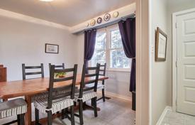 4 dormitorio casa de pueblo en Scarborough, Canadá. C$1 250 000