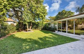 Casa de pueblo – Coral Gables, Florida, Estados Unidos. $1 450 000