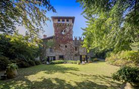 Villa – Bérgamo, Lombardía, Italia. 1 950 000 €