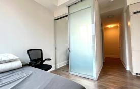 5 dormitorio piso en Old Toronto, Canadá. 689 000 €