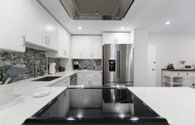 2-dormitorio apartamentos en condominio 115 m² en Hallandale Beach, Estados Unidos. $735 000
