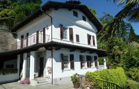 Villa – Baveno, Piedmont, Italia. 950 000 €