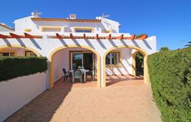 3 dormitorio casa de pueblo 137 m² en Calp, España. 372 000 €