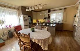 6 dormitorio casa de pueblo 180 m² en Debrecen, Hungría. 405 000 €