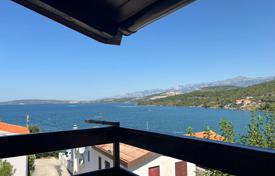 8 dormitorio casa de pueblo 196 m² en Zadar County, Croacia. 380 000 €