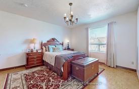 12 dormitorio casa de pueblo en Old Toronto, Canadá. C$2 354 000
