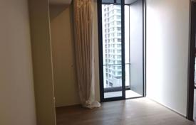 1-dormitorio apartamentos en condominio en Watthana, Tailandia. $260 000