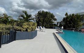 Condominio – Miami, Florida, Estados Unidos. $305 000
