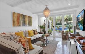 Casa de pueblo – Miami Beach, Florida, Estados Unidos. $2 800 000