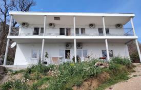 4 dormitorio casa de pueblo 160 m² en Sutomore, Montenegro. 190 000 €