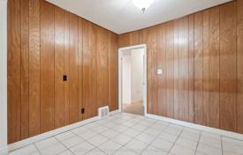 8 dormitorio casa de pueblo en North York, Canadá. C$1 700 000