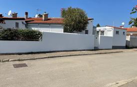 2 dormitorio piso 80 m² en Peroj, Croacia. 280 000 €