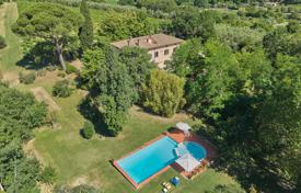 26 dormitorio finca rústica 500 m² en Montepulciano, Italia. 2 980 000 €