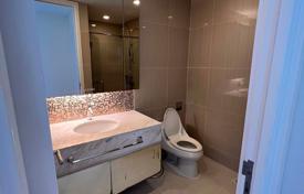 1-dormitorio apartamentos en condominio en Ratchathewi, Tailandia. $216 000