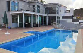 Villa – Fanabe, Islas Canarias, España. 2 500 €  por semana