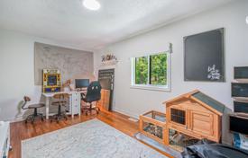15 dormitorio casa de pueblo en Scarborough, Canadá. C$2 199 000